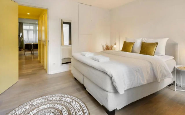 R73 Apartments