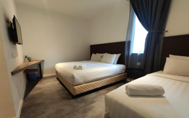 T Hotel Tandop