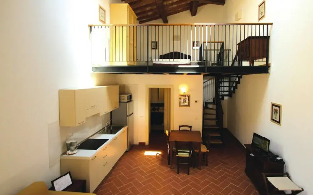 Apartment With Balcony in Poggio All'agnello
