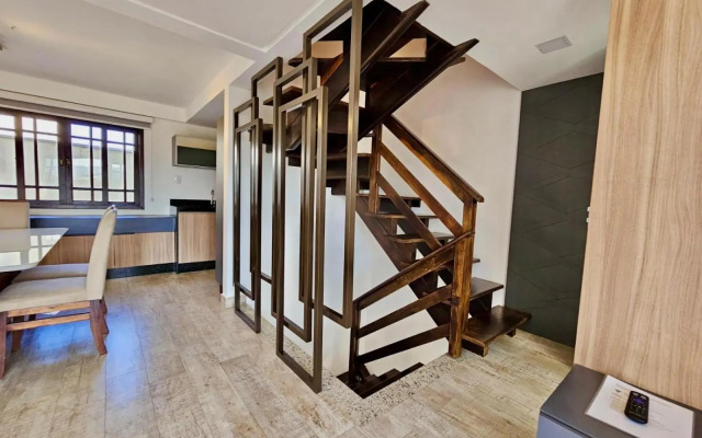 SOBRADO 250 MTS PRAIA MARISCAL Algodoeiro 249-4