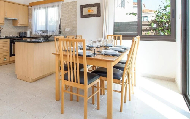 eve Paralimni in Paralimni