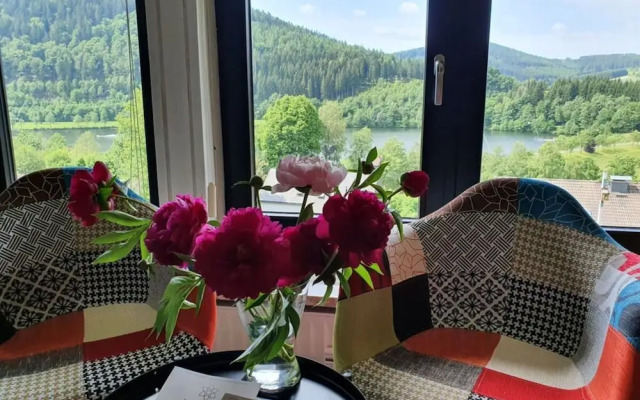 See & So Modern Retreat