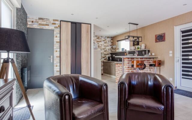 Cosy Apartment in Eperlecques with Fireplace