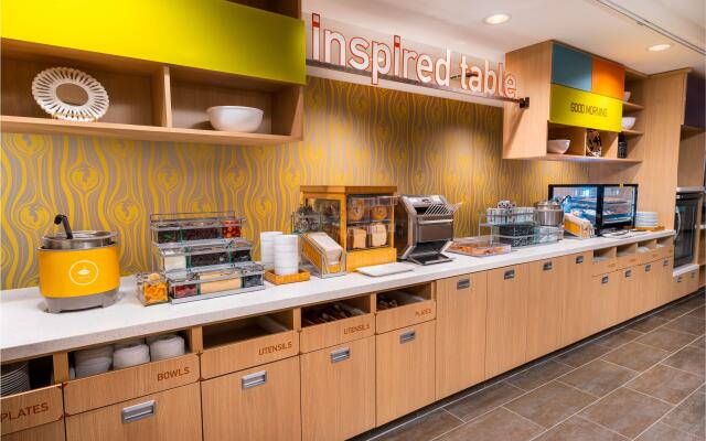 Home2 Suites by Hilton Bakersfield