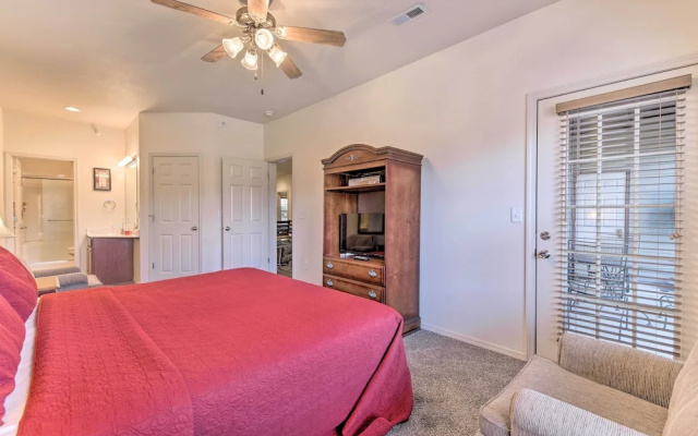 Pool Access & Private Patio: Branson West Condo!