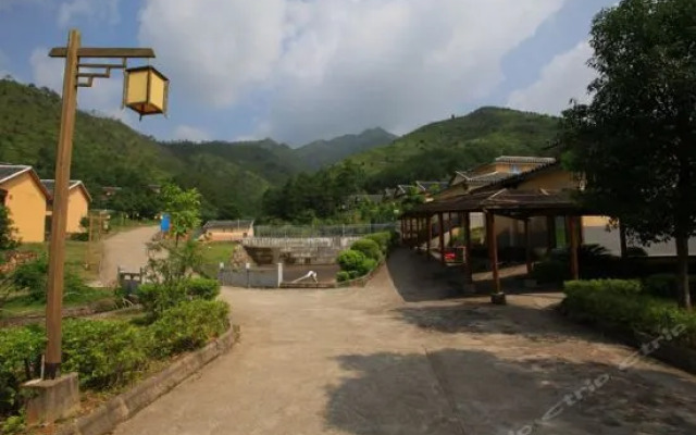 龙川龙飞度假村