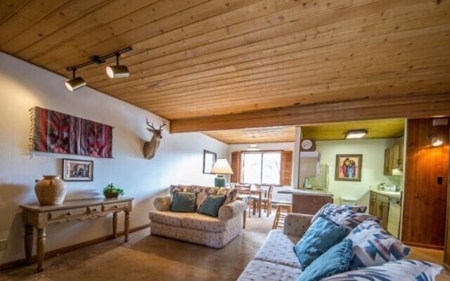 Windchimes #202 2 Bedroom Condo