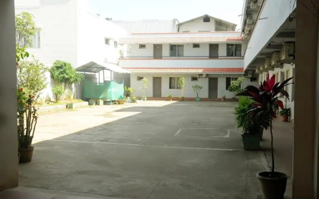 Vishnu Residency By OYO Rooms