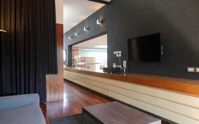 w Luxury 3BR House With Terrace in Miraflores
