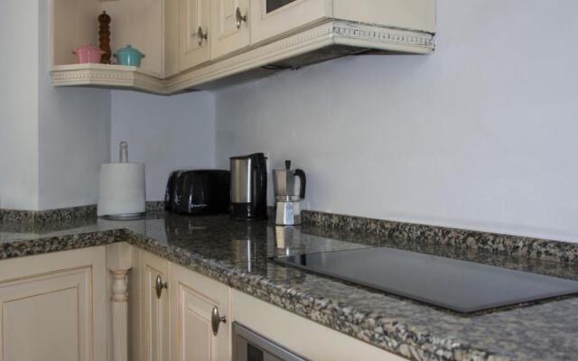 Magnificent Port-Beach 5* Luxury Residence