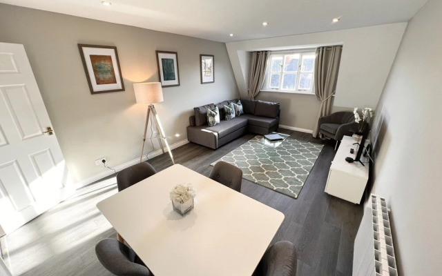 Beautiful central apartment with parking