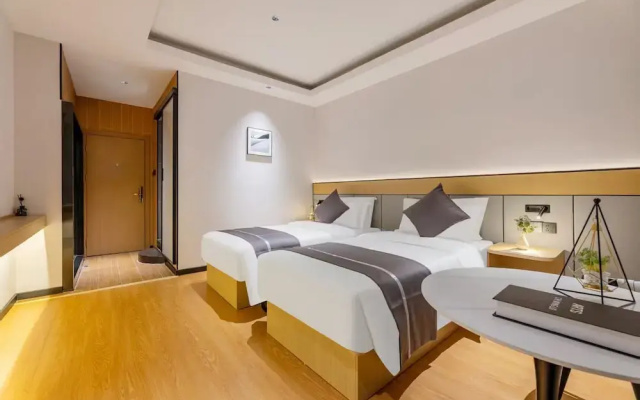 Star Season Hotel