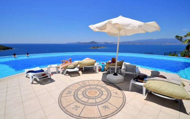 Bodrum White Villa
