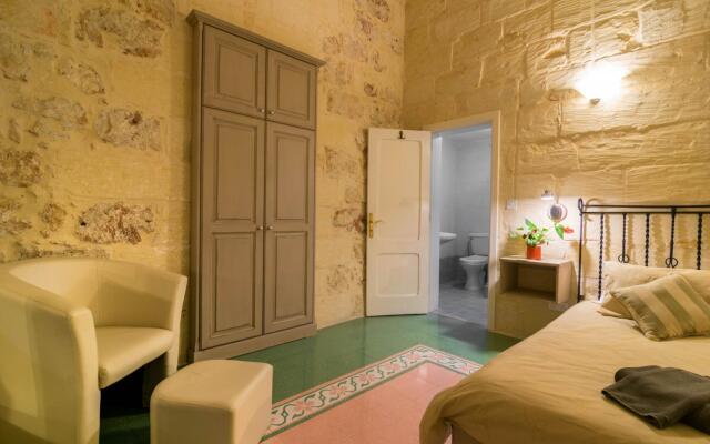 Kikka Holiday Home
