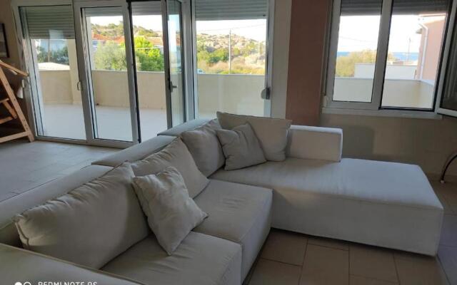 Fotis Apartments