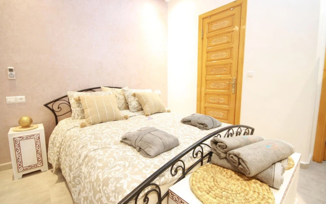 Riad Miel et une Nuit
