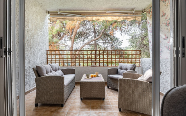 Saronida Coastal Escape 2BR Apartment