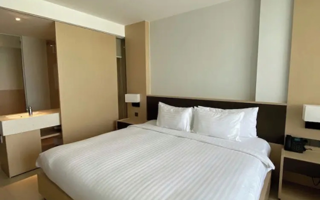 Arena Cam Ranh Beachfront Condotel
