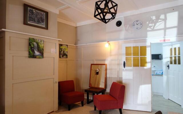 Kiwi As Guest House