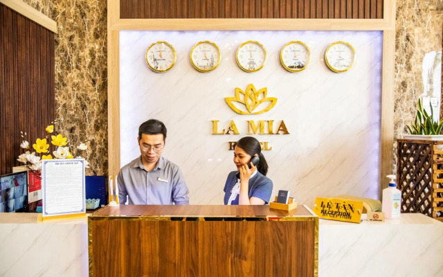 La Mia Lakeview Hotel