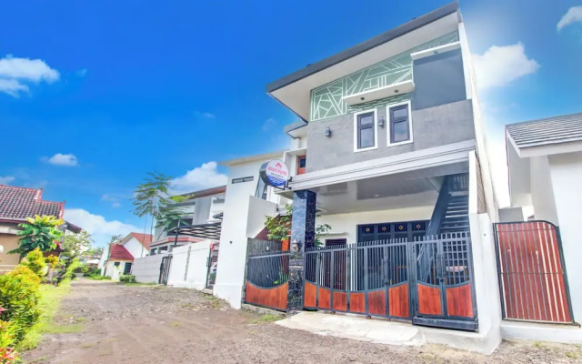 OYO 94509 Salsabillah Homestay Syariah