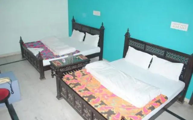 Hotel Vinayak Palace