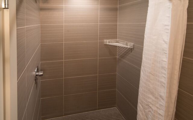 Nuvo Hotel Suites