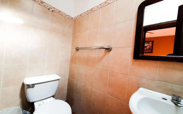 Capital O Hotel Casa Blanca