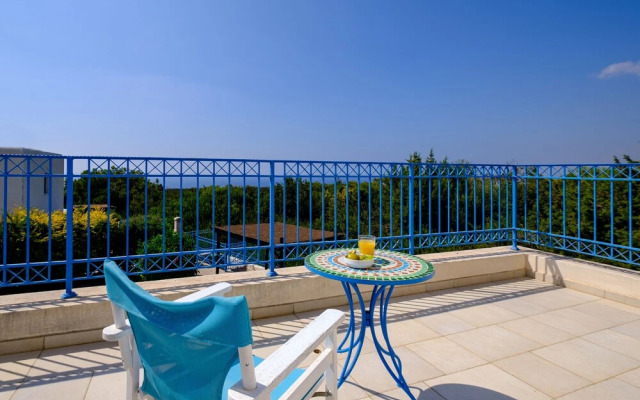 "sanders Azzurro - Adorable Villa w/ Private Pool"