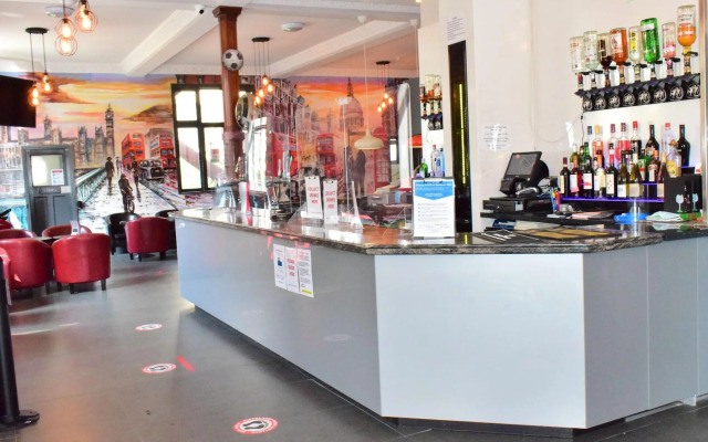 Bridge Park Hotel