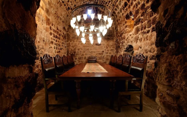 Kasr-i Nehroz - Special Class