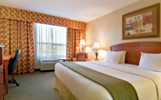 Holiday Inn Express Vancouver-Metrotown (Burnaby), an IHG Hotel