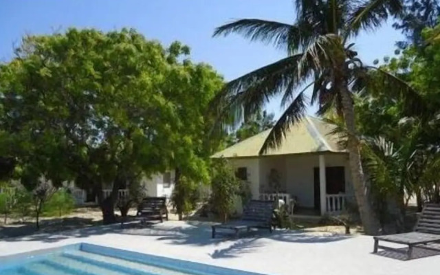 Caliente Beach Lodge