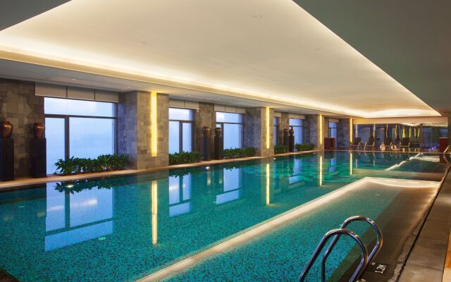 Crowne Plaza Yichang by IHG