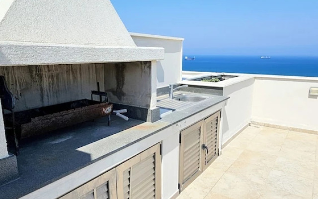 Beachfront Seaview Lux Penthouse