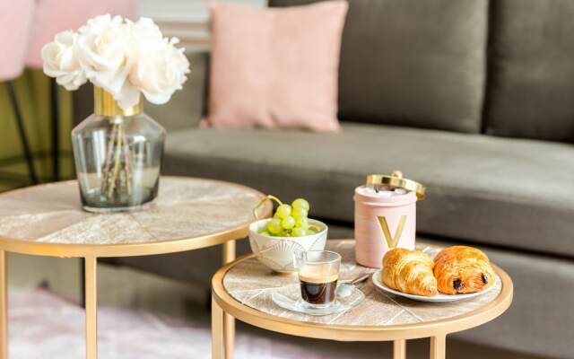 Luxury 2 Bedroom Apartment Eiffel Tower