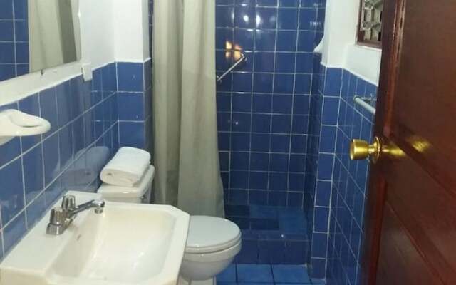 Hostal Intikahuarina B&B