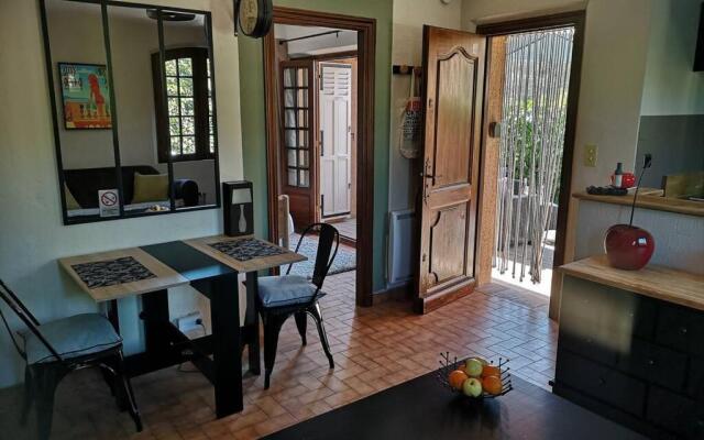 Charmant 2 pièces + terrasse entouré de verdure