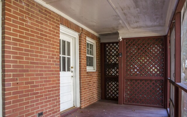 Charming Rustic Dilworth Duplex