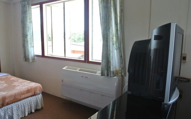 Angthong Hotel