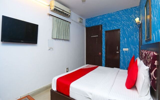 Oyo 14908 Chirag Residency