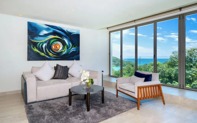 SeaView 3BR Apartment 812 in BluePoint