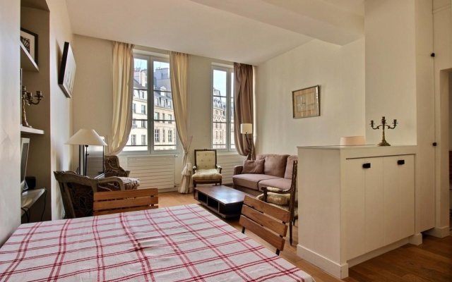 Apartment Place Dauphine - 4 Adults