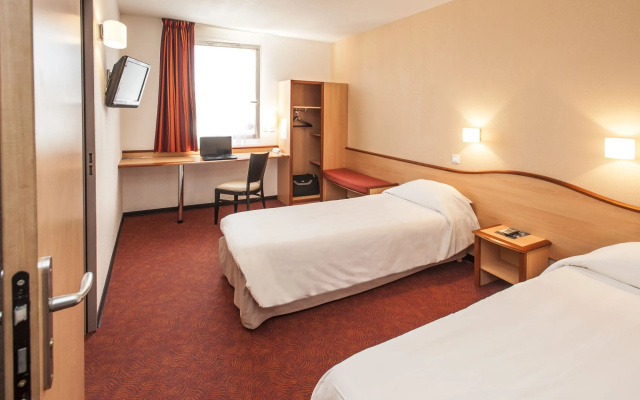 Brit Hotel Confort Montauban