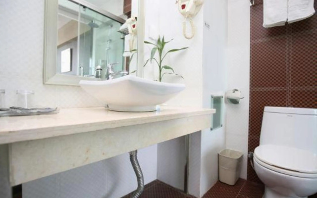 Dhenggong Yuchengjia Express Hotel