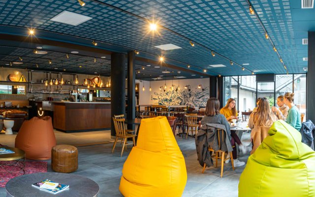 Le Hüb Grenoble Hotel