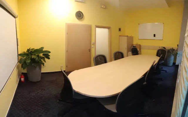 Hotel Mondo