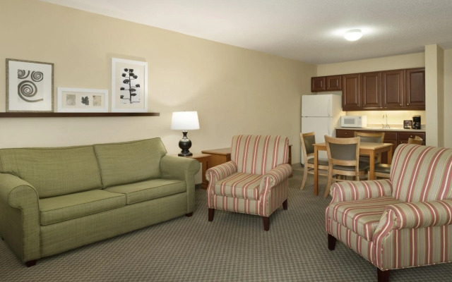 Country Inn & Suites by Radisson, Grinnell, IA