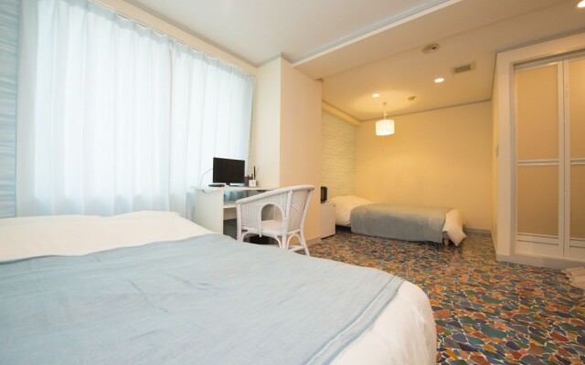 Kanazawa Station Hotel