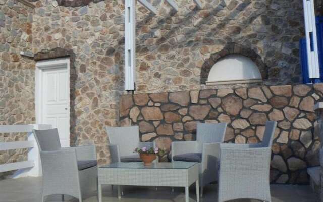 Atalos Hotel, Apartments & Suites